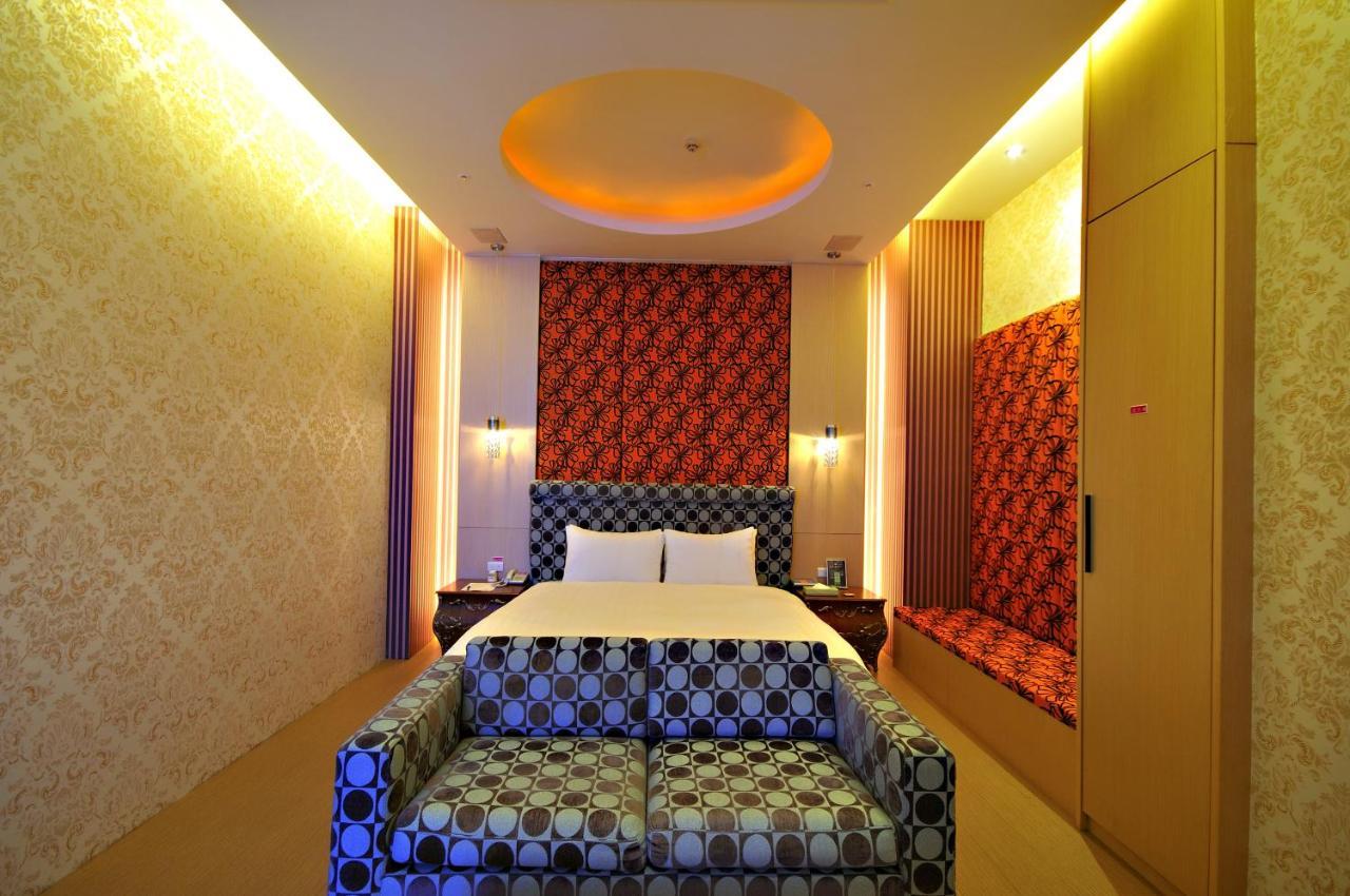 Dubai Motel Yilan Zewnętrze zdjęcie