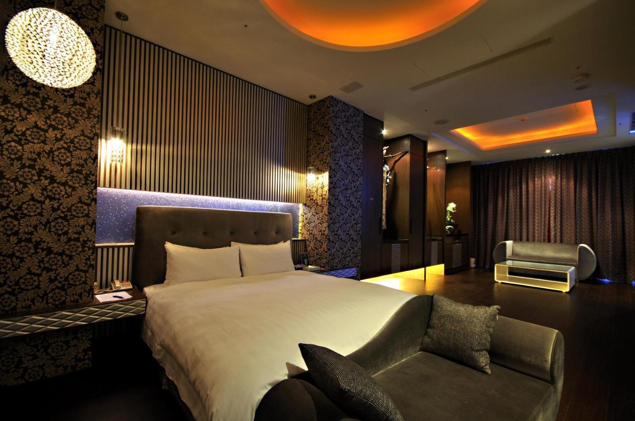 Dubai Motel Yilan Zewnętrze zdjęcie