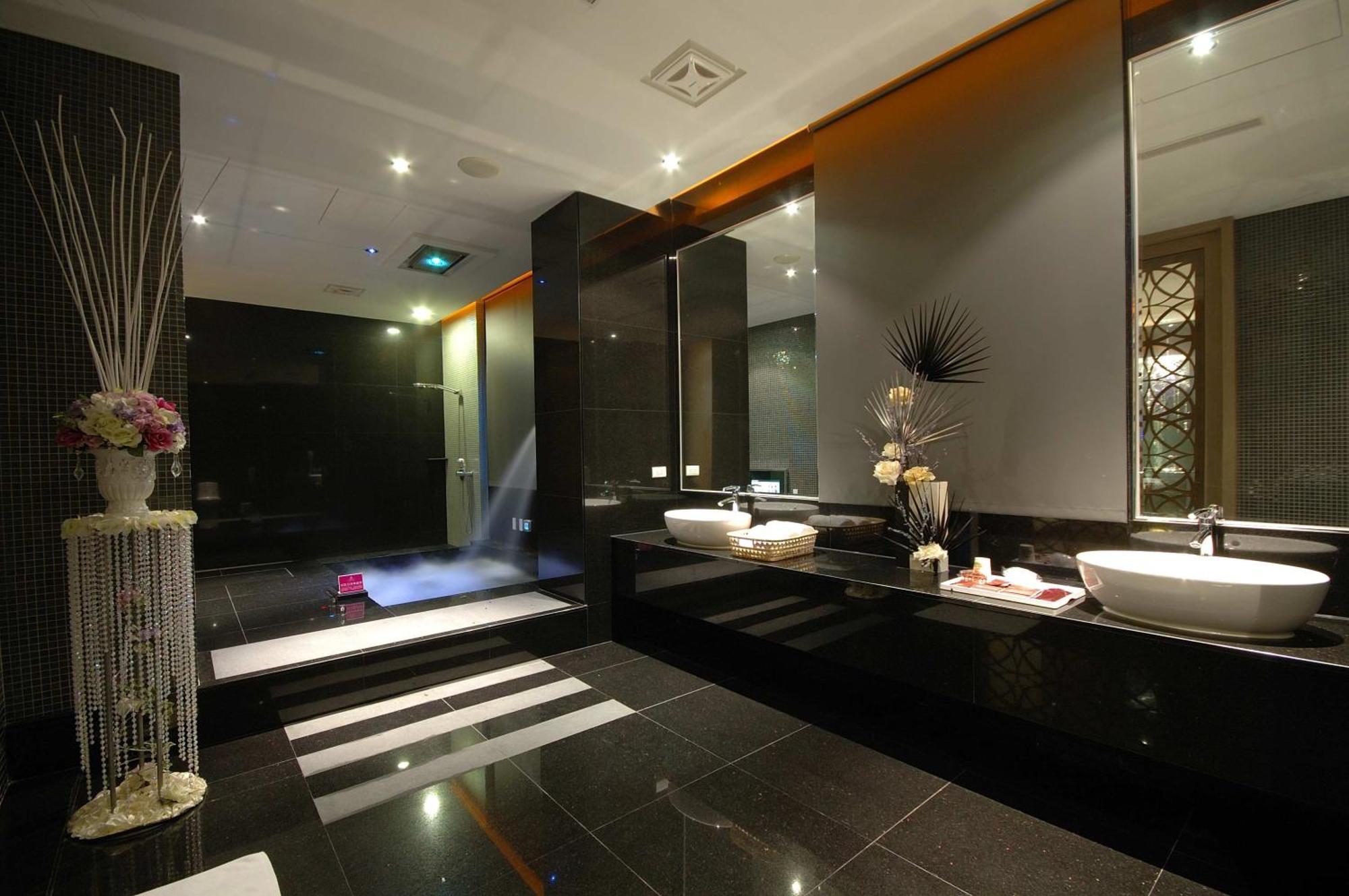 Dubai Motel Yilan Zewnętrze zdjęcie