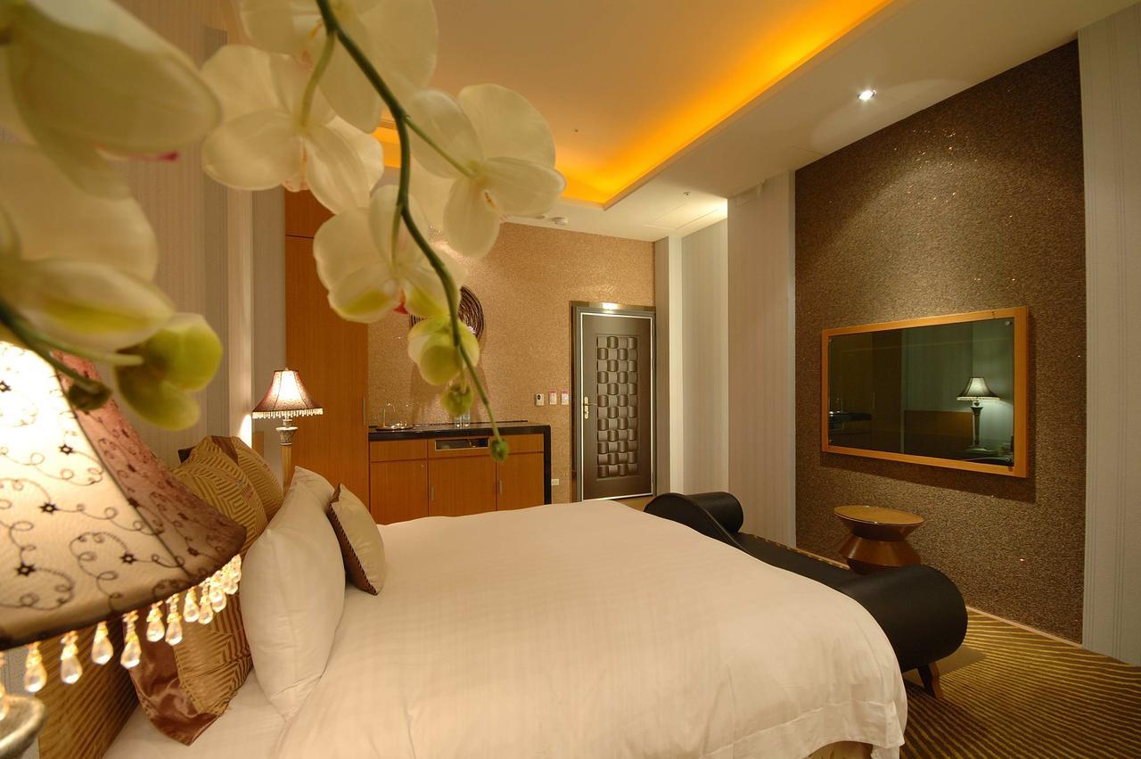 Dubai Motel Yilan Zewnętrze zdjęcie