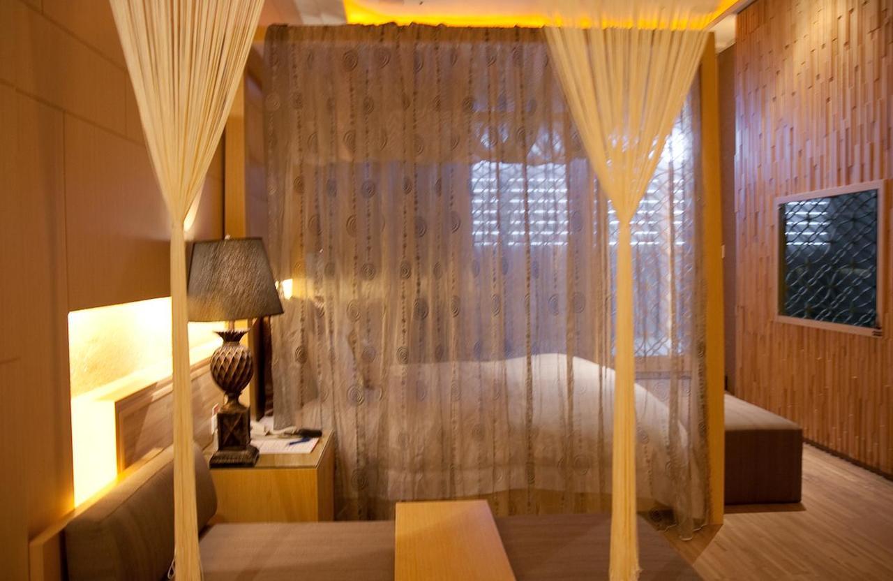 Dubai Motel Yilan Zewnętrze zdjęcie