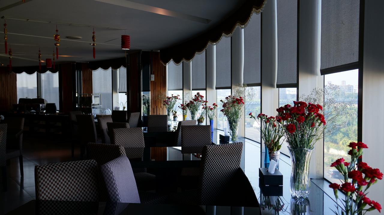 Dubai Motel Yilan Zewnętrze zdjęcie
